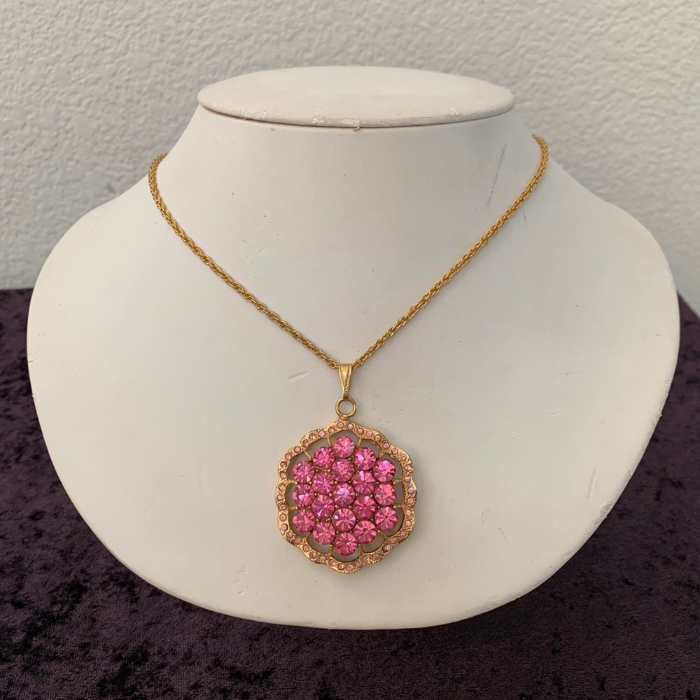 NWOT gold with pink stone necklace